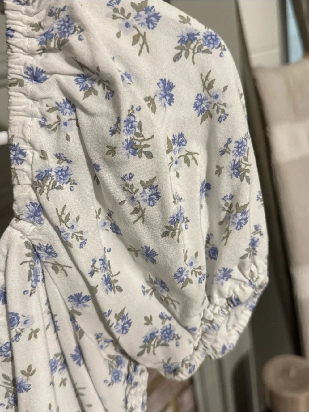 Hollister lightweight line